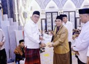 Dalam Rangka Isra Mi’raj, Wakil Bupati Barru Kukuhkan Pengurus Baru Masjid Baiturrahman H. Lawe