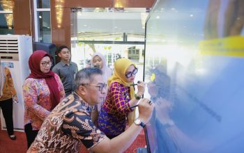 Bupati Barru Resmi Buka Sosialisasi SPMB 2026 dan Tandatangani Komitmen Bersama SPMB Berintegritas